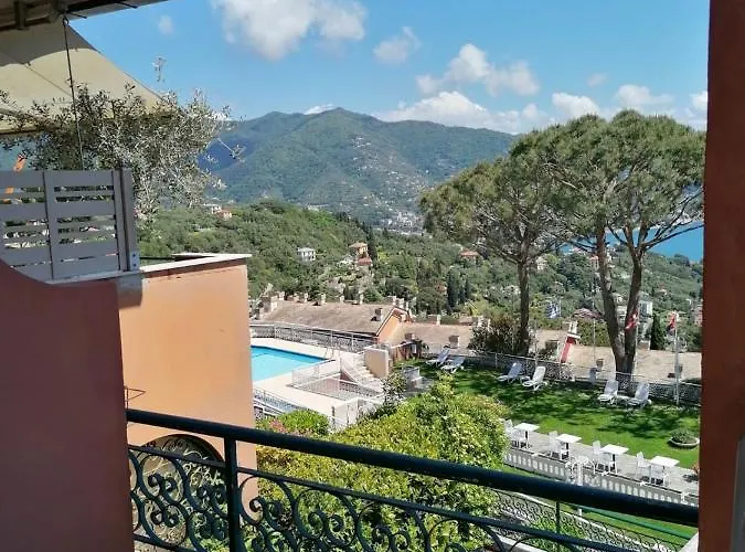 Apartment Portofino Est *