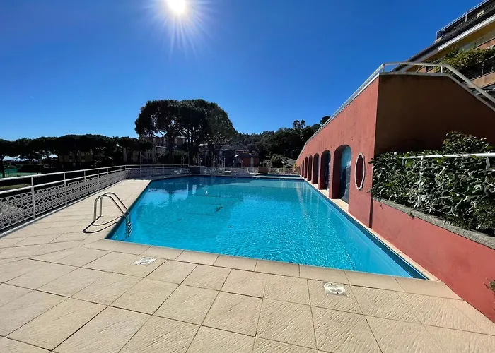 Apartment Portofino Est *